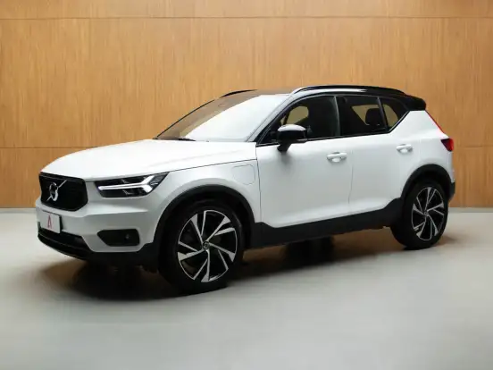 VOLVO-XC40-1.5 T5 RECHARGE R-DESIGN GEARTRONIC VOLVO-XC40-2020