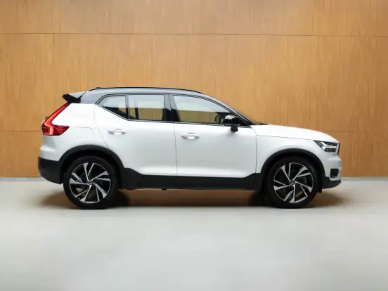 VOLVO-XC40-1.5 T5 RECHARGE R-DESIGN GEARTRONIC VOLVO-XC40-2020