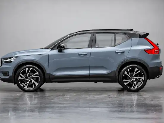 VOLVO-XC40-1.5 T5 RECHARGE R-DESIGN GEARTRONIC VOLVO-XC40-2021