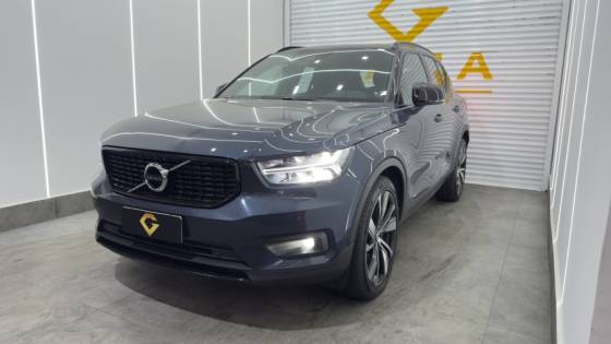 VOLVO XC40 1.5 T5 RECHARGE R-DESIGN GEARTRONIC