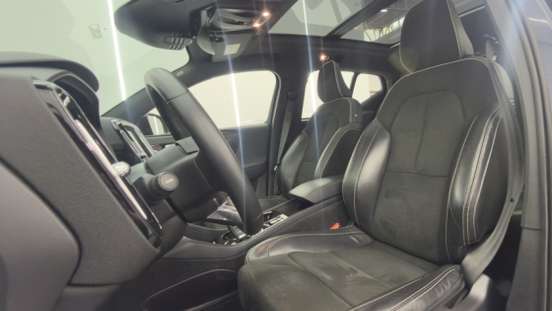 VOLVO-XC40-1.5 T5 RECHARGE R-DESIGN GEARTRONIC VOLVO-XC40-2021