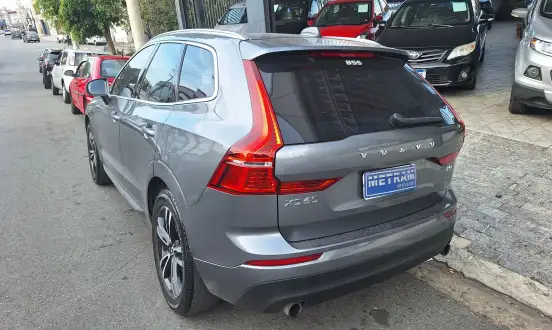 VOLVO-XC60-2.0 T5 GASOLINA MOMENTUM AWD GEARTRONIC VOLVO-XC60-2017