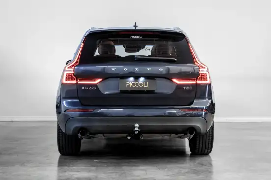 VOLVO-XC60-2019