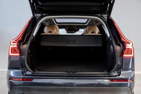 VOLVO-XC60-2019