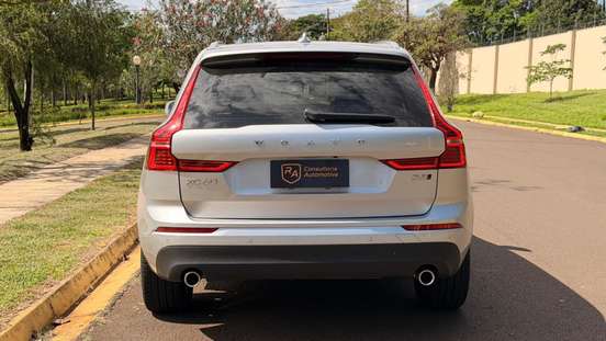 VOLVO-XC60-2019