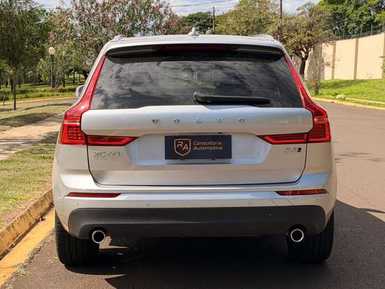 VOLVO-XC60-2.0 D5 DIESEL MOMENTUM AWD GEARTRONIC VOLVO-XC60-2019