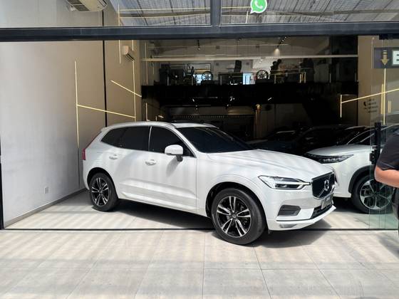 VOLVO XC60 2.0 T5 GASOLINA MOMENTUM AWD GEARTRONIC