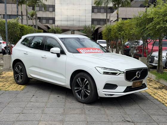 VOLVO XC60 2.0 T5 GASOLINA MOMENTUM AWD GEARTRONIC