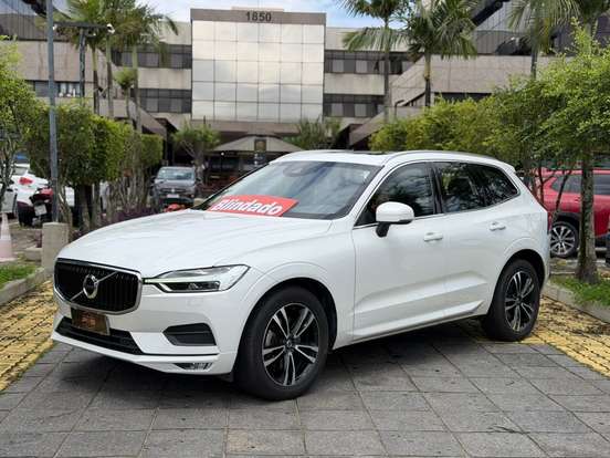 VOLVO-XC60-2018