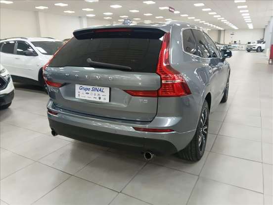 VOLVO-XC60-2.0 T5 GASOLINA MOMENTUM AWD GEARTRONIC VOLVO-XC60-2019
