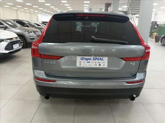 VOLVO-XC60-2.0 T5 GASOLINA MOMENTUM AWD GEARTRONIC VOLVO-XC60-2019