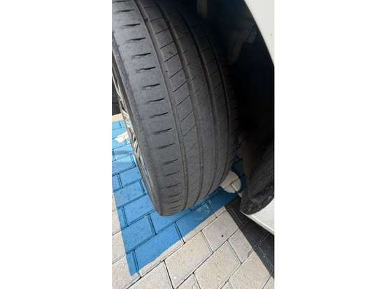 VOLVO-XC60-2021