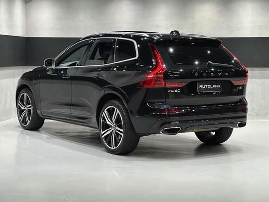 VOLVO-XC60-2019