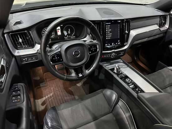 VOLVO-XC60-2.0 T8 HYBRID R-DESIGN AWD GEARTRONIC VOLVO-XC60-2019