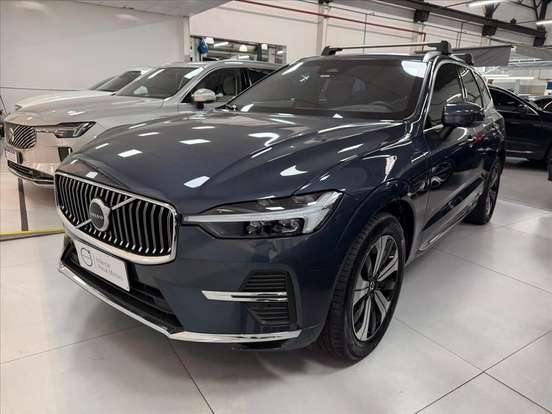 VOLVO-XC60-2024