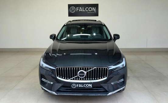 VOLVO-XC60-2022