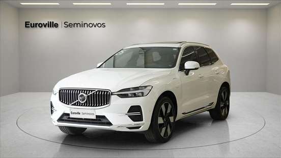VOLVO-XC60-2024