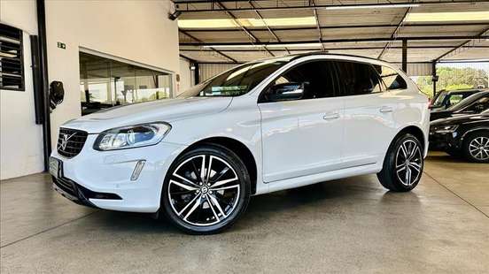 VOLVO-XC60-2016