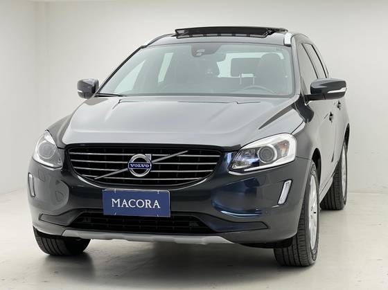 VOLVO XC60 2.4 D5 MOMENTUM DIESEL AWD 4P AUTOMÁTICO