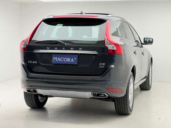 VOLVO-XC60-2.4 D5 MOMENTUM DIESEL AWD 4P AUTOMÁTICO VOLVO-XC60-2017