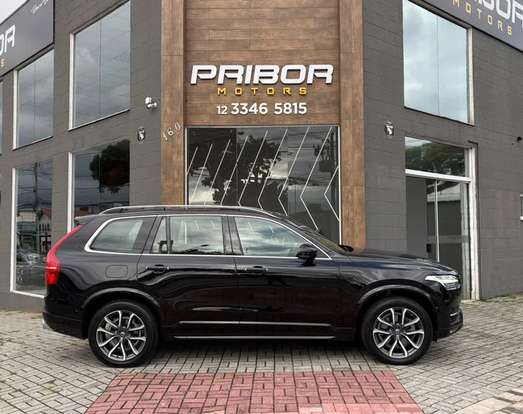 VOLVO-XC90-2017