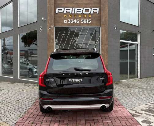 VOLVO-XC90-2017