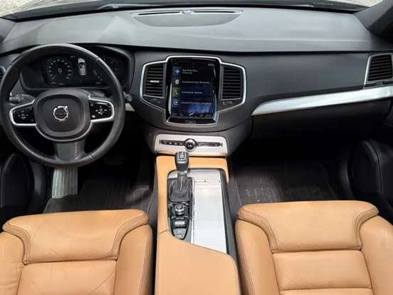VOLVO-XC90-2.0 D5 DIESEL MOMENTUM AWD GEARTRONIC VOLVO-XC90-2017