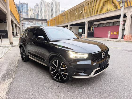 VOLVO XC40 1.5 T5 RECHARGE R-DESIGN GEARTRONIC
