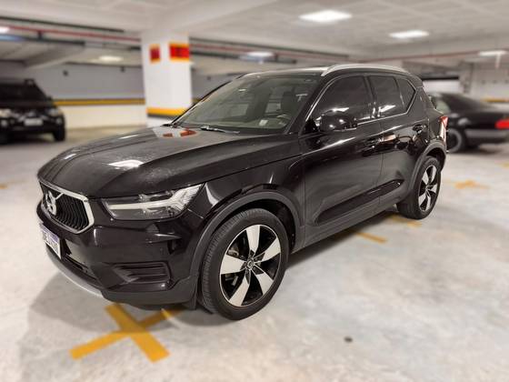 VOLVO XC40 2.0 T4 GASOLINA MOMENTUM GEARTRONIC