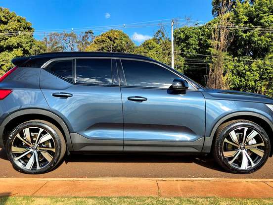 VOLVO-XC40-P8 RECHARGE ELECTRIC BEV PURE AWD VOLVO-XC40-2021