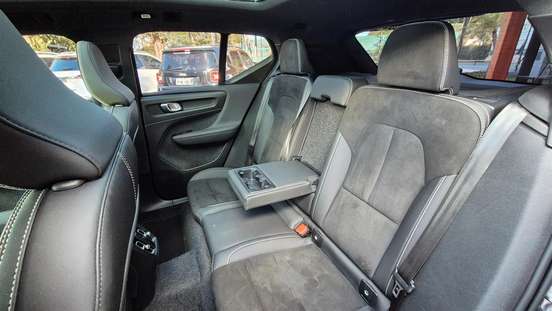 VOLVO-XC40-P8 RECHARGE ELECTRIC BEV PURE AWD VOLVO-XC40-2021