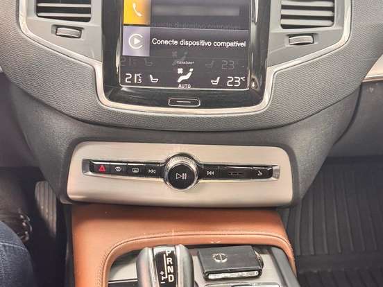 VOLVO-XC90-2.0 T6 GASOLINA MOMENTUM AWD GEARTRONIC VOLVO-XC90-2020