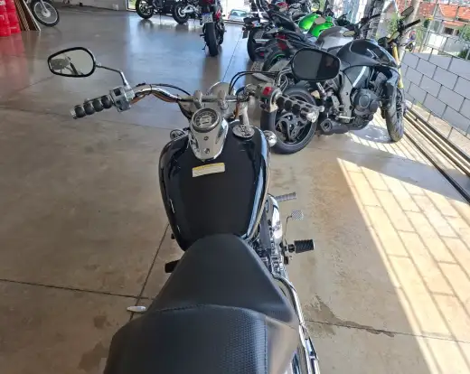 YAMAHA-DRAG STAR 650-2005