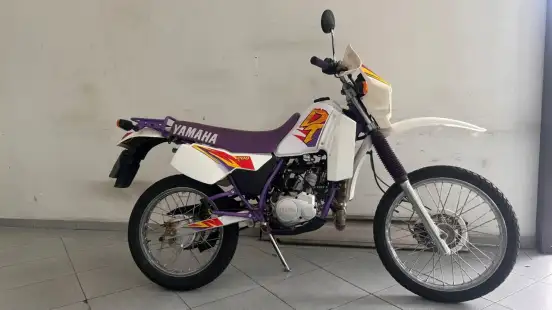 YAMAHA-DT 200-1992