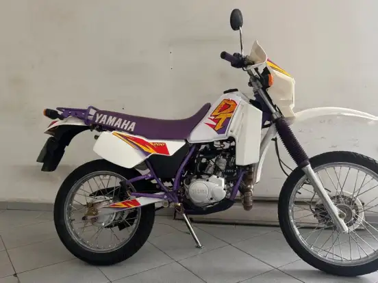 YAMAHA-DT 200 YAMAHA-DT 200-1992