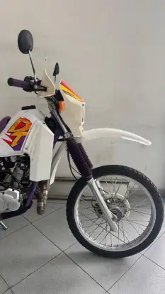YAMAHA-DT 200 YAMAHA-DT 200-1992