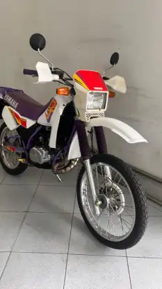YAMAHA-DT 200-1992
