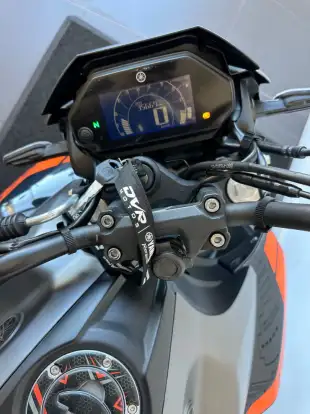 YAMAHA-FZ25 FAZER CONNECTED ABS-2025