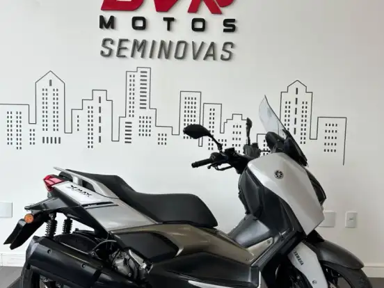 YAMAHA-XMAX 250 CONNECTED ABS YAMAHA-XMAX 250 CONNECTED ABS-2025