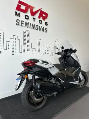 YAMAHA-XMAX 250 CONNECTED ABS YAMAHA-XMAX 250 CONNECTED ABS-2025