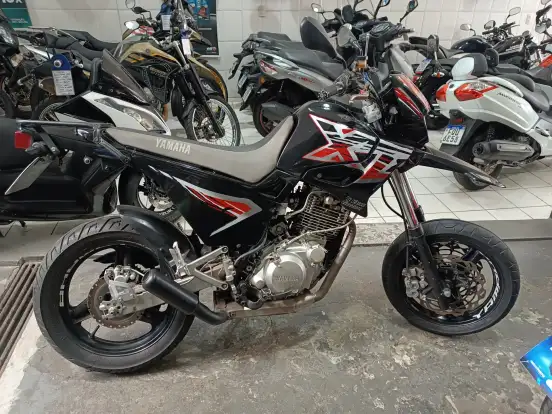 YAMAHA-XT 600 E YAMAHA-XT 600 E-2000