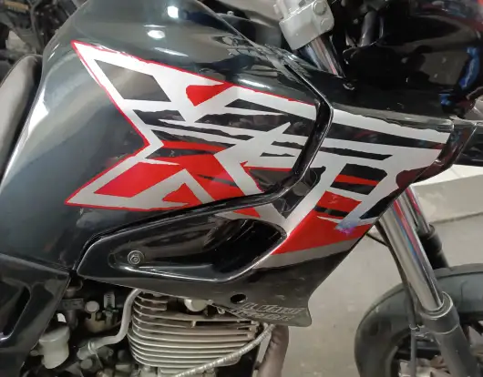 YAMAHA-XT 600 E-2000