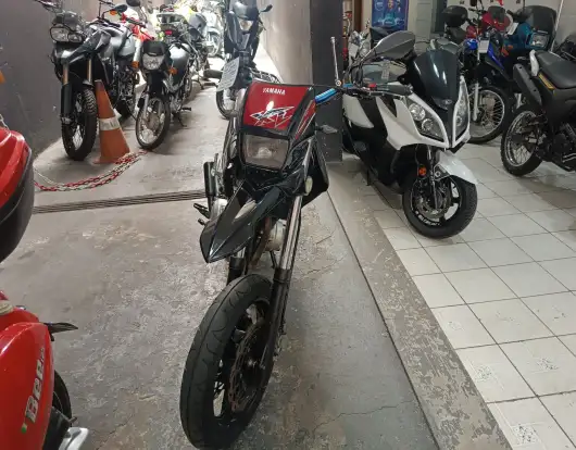 YAMAHA-XT 600 E-2000