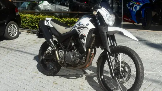 YAMAHA XT 660R 