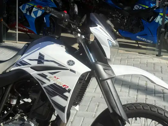 YAMAHA-XT 660R-2013