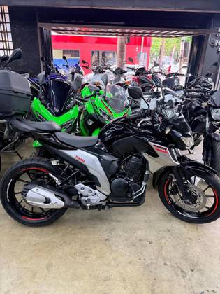 YAMAHA FZ25 FAZER ABS 