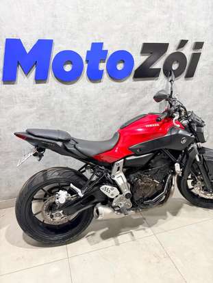 YAMAHA-MT-07 YAMAHA-MT-07-2015