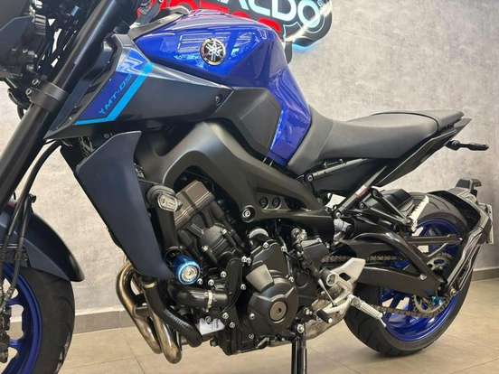 YAMAHA-MT-09-2022