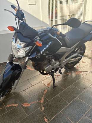 YAMAHA-YS 250 FAZER-2012