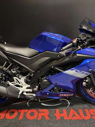 YAMAHA-YZF R15-2024